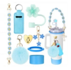 Trinkflaschen Set mit Schlüsselbund und Anhängern